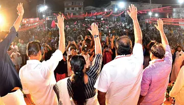 Ldf Vikasana Munnetta Jadha m v govindan