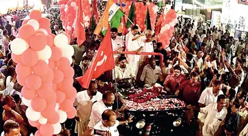 Ldf Vikasana Munnetta Jadha