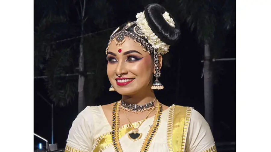 mohiniyattam