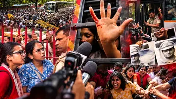 jantar mantar woman