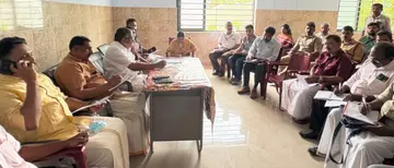 ജില്ലാ ആശുപത്രിയുടെപുതിയ കെട്ടിടത്തിലേക്ക് പ്രവർത്തനങ്ങൾ മാറ്റി സ്ഥാപിക്കുന്നതിന് നടപടി വേഗത്തിലാക്കാൻ
ചേർന്ന യോഗത്തിൽ സജി ചെറിയാൻ എംഎൽഎ സംസാരിക്കുന്നു