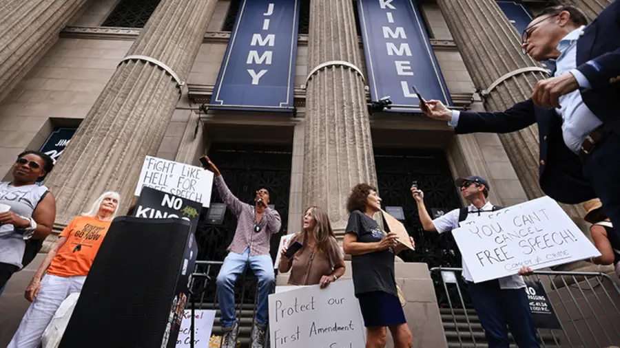 jimmy kimmel media protest
