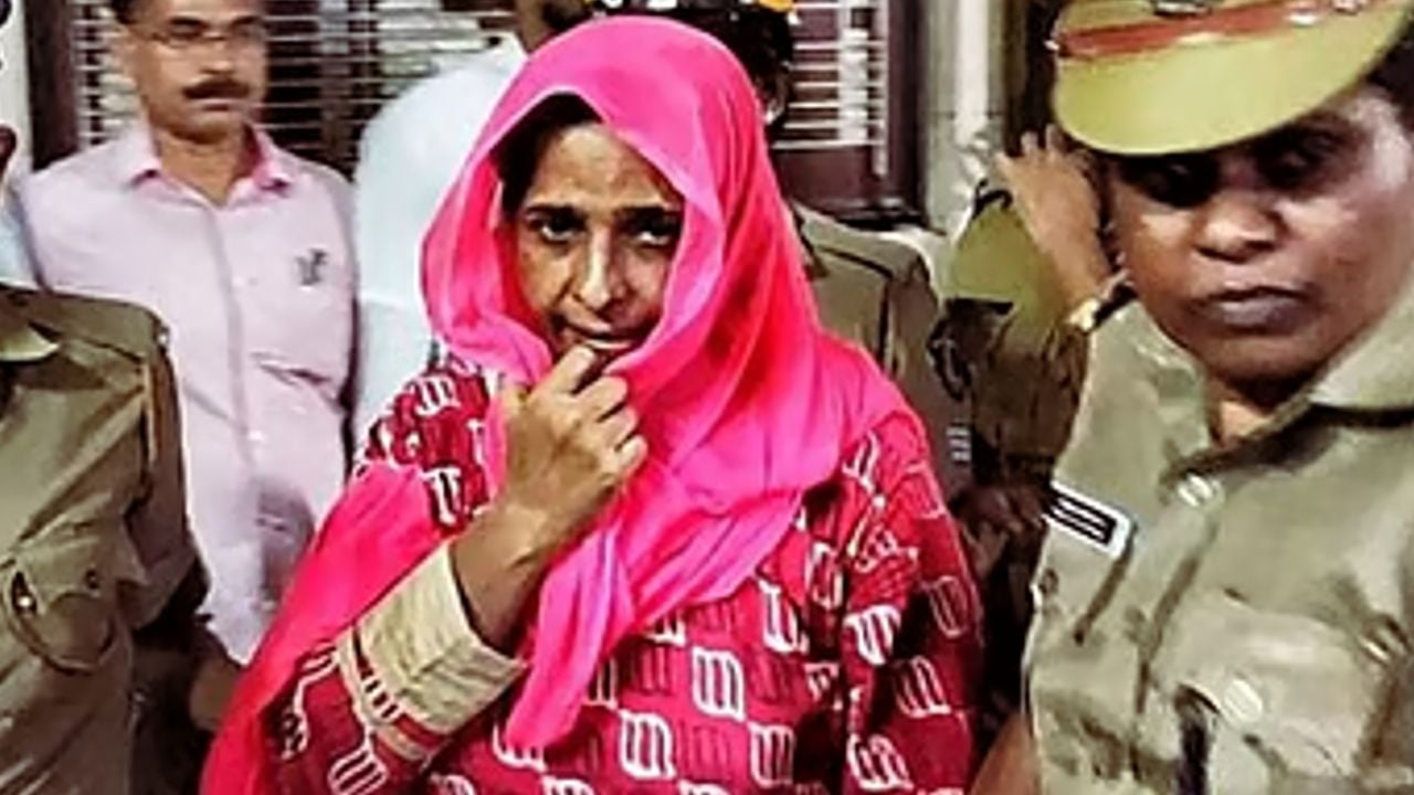 jolly koodathayi