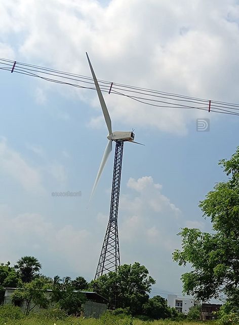 തമിഴ്നാട് ചെങ്കോട്ടയിലെ  കാറ്റാടി യന്ത്രങ്ങിൽ ഒന്ന്