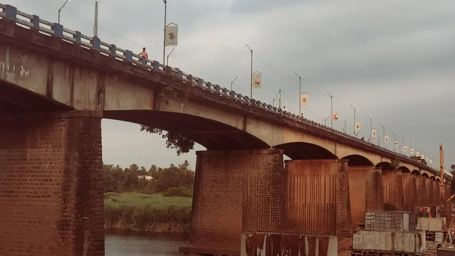 kalady bridge