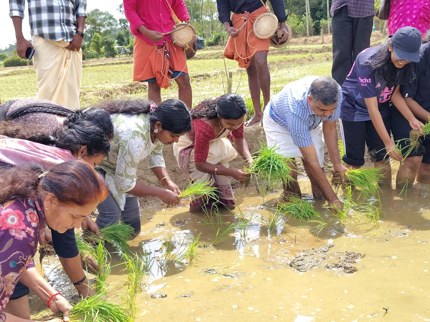 കമ്പളനാട്ടി 