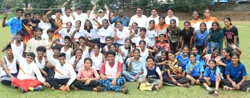 റവന്യൂ ജില്ലാ കായികമേളയിൽ ഓവറോൾ കിരീടം നേടിയ കാഞ്ഞിരപ്പള്ളി ഉപജില്ല