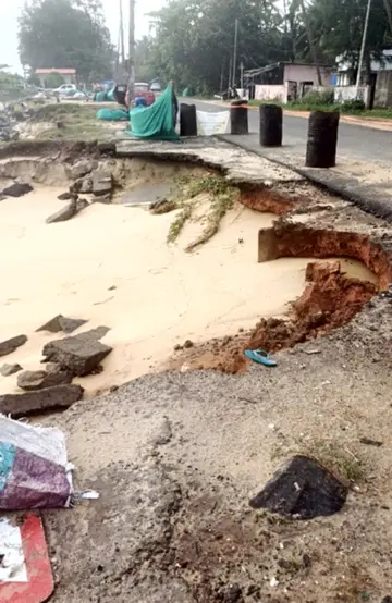 The Kappad road was damaged again by a strong sea current.