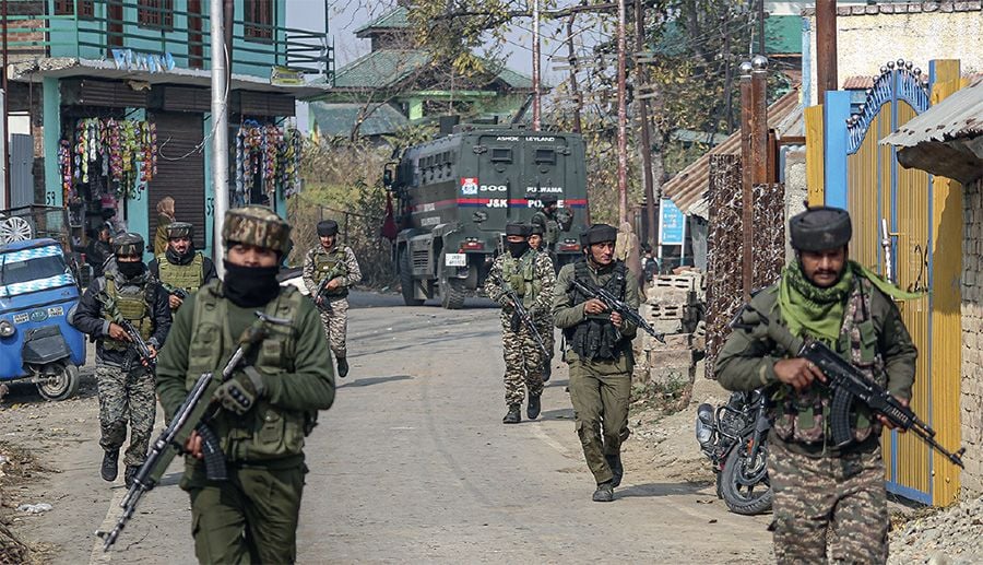 Delhi Redfort Blast raid in kashmir