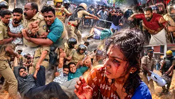 kerala police bjp udf deal