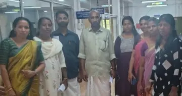 പഞ്ചായത്ത് ഓഫീസിന് മുന്നിൽ എൽഡിഎഫ് അംഗങ്ങൾ നടത്തിയ പ്രതിഷേധം
