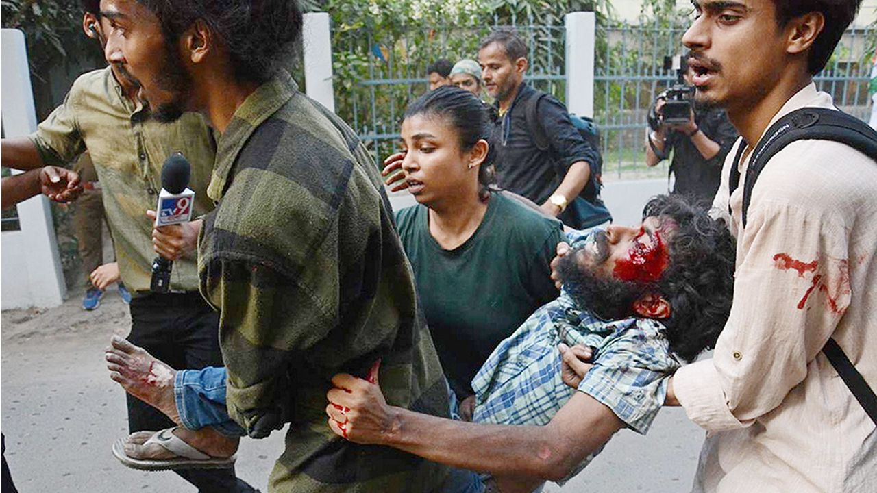 kolkata students protest