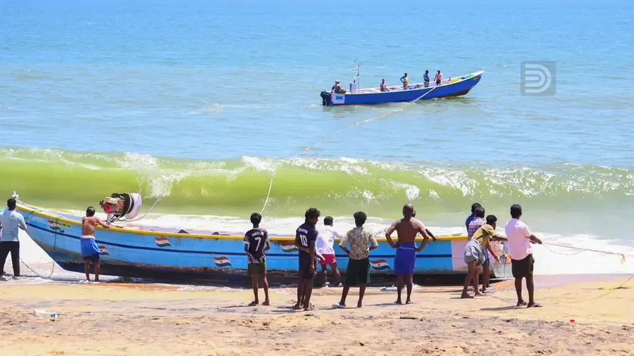 kollam boat fishing sreedharlal photo