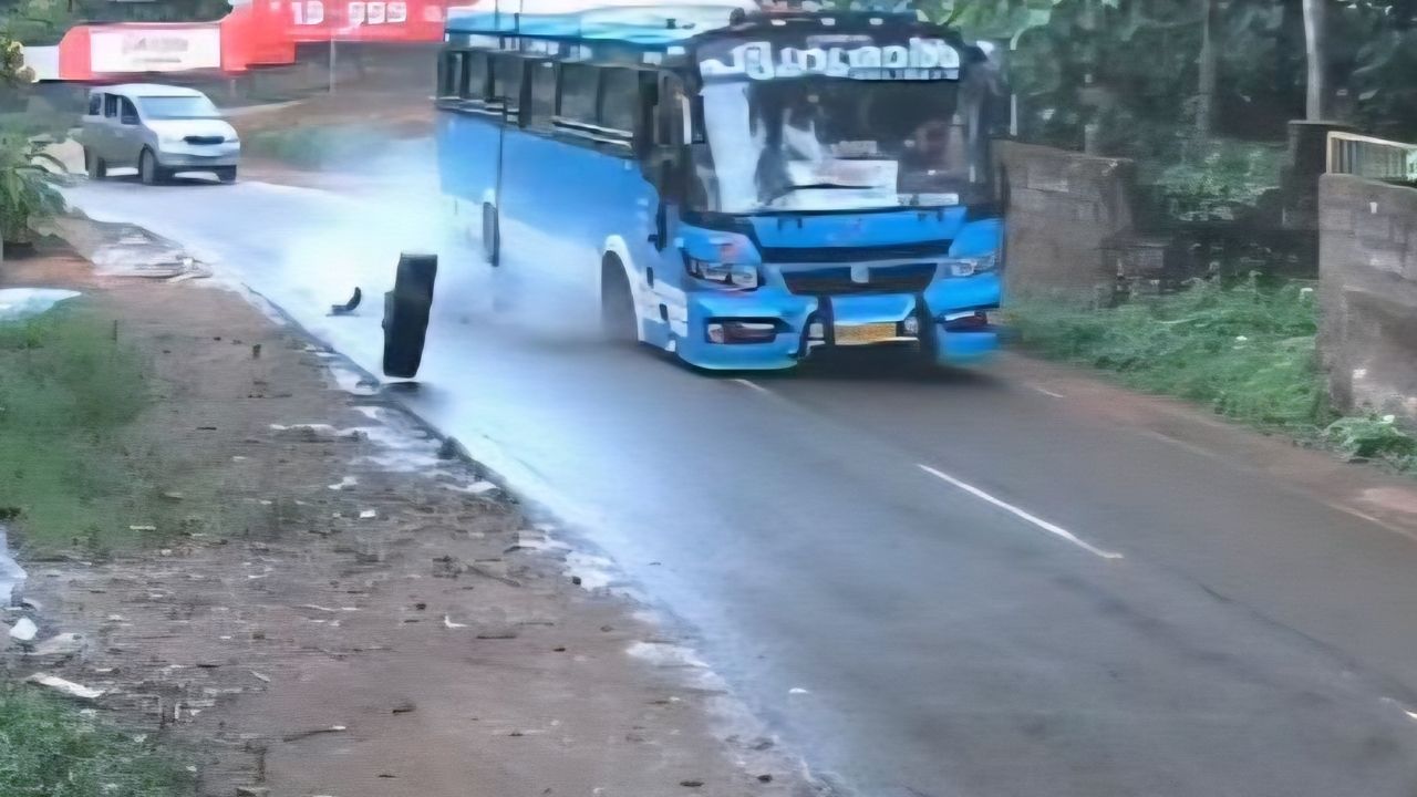 kollam bus accident