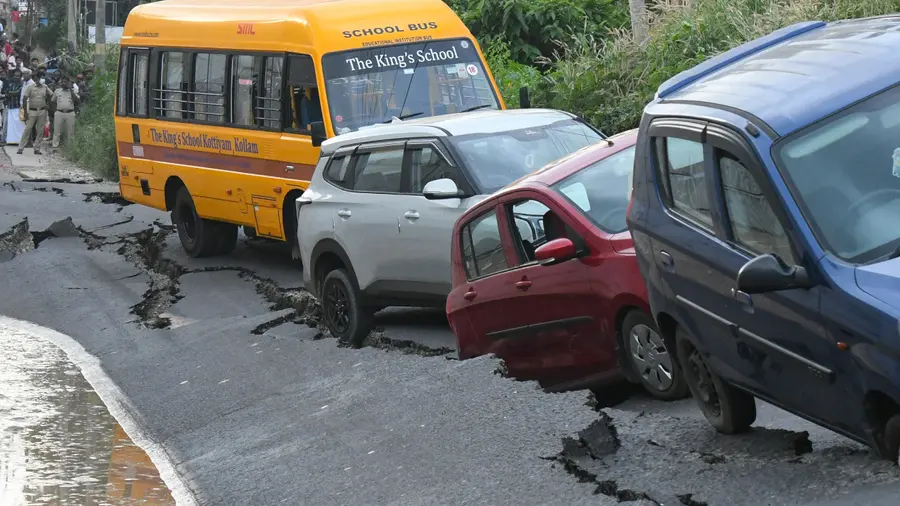 kollam national highway collapse 