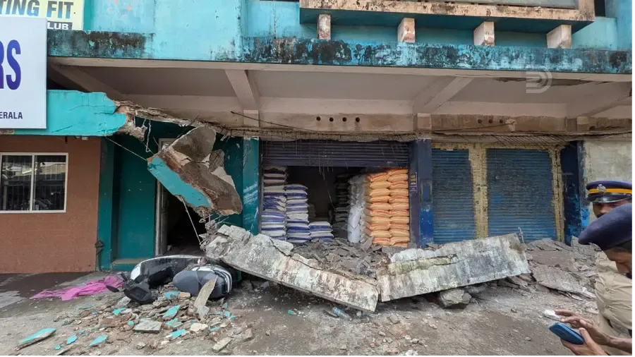 kozhikkode slab collapse.