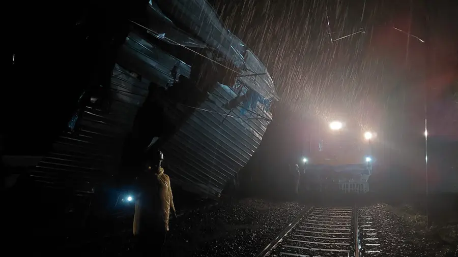 kozhikode track-causing-power-line