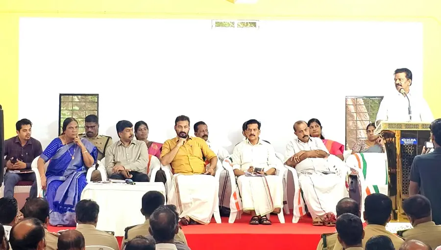 വന്യജീവി ആക്രമണത്തിൽ അടിയന്തര നടപടി സ്വീകരിക്കുന്നതിനായി ചേർന്ന ഉന്നതതല യോഗത്തിൽ
കെ രാധാകൃഷ്ണൻ എം പി സംസാരിക്കുന്നു