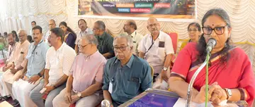 തൃശൂർ ലിറ്ററേച്ചർ ഫെസ്റ്റ് 2026 കൗസ്തൂഭം ഹാളിൽ കെ ആർ മീര ഉദ്ഘാടനം ചെയ്യുന്നു
