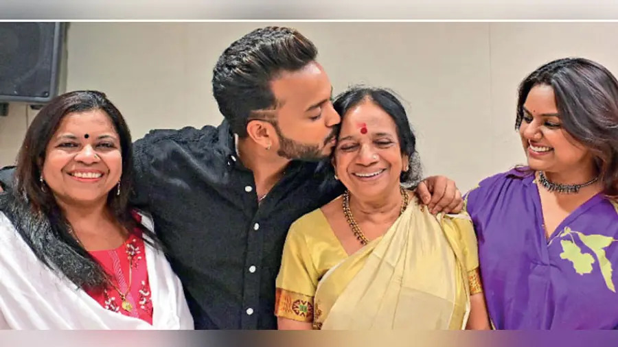 k s harishankar singer