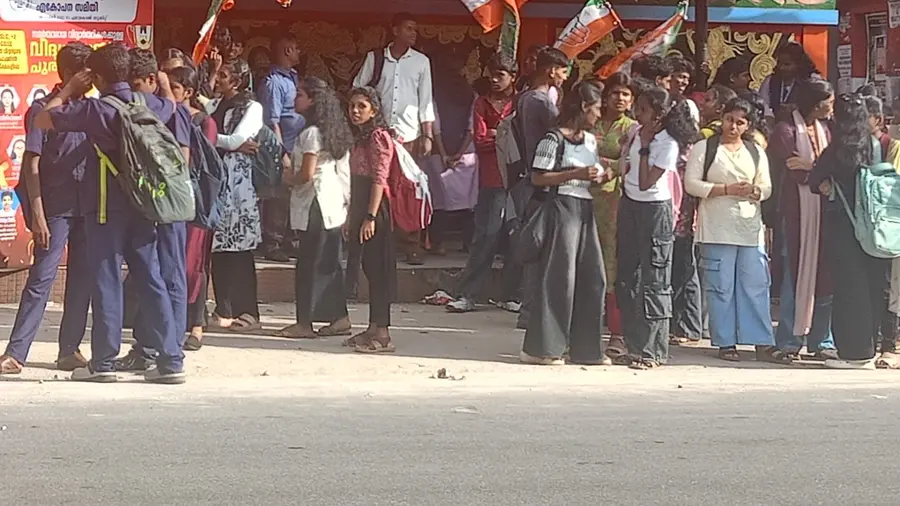ksrtc ezhukone