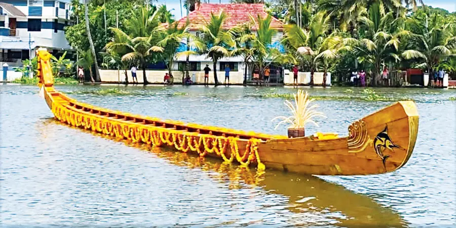 ‘ചാമ്പ്യൻ' വെപ്പ് ബി ഗ്രേഡ് നീരണിഞ്ഞപ്പോൾ