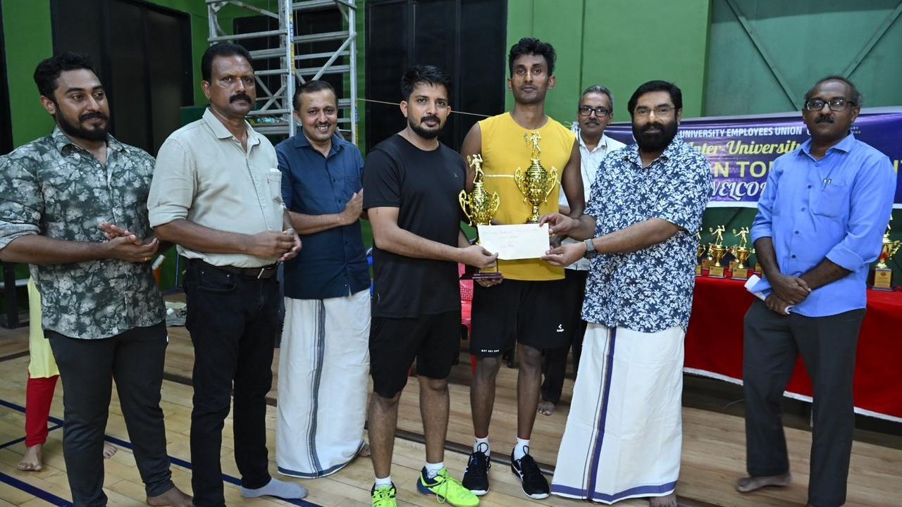 kueu Inter-University Staff Badminton Tournament : Veterinary University team