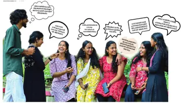 തെരഞ്ഞെടുപ്പ് ചർച്ചകളിൽ മുഴുകിയ സംസ്കൃത കോളേജ് വിദ്യാർഥികൾ എസ് പ്രണവ്, ഡി എസ് ആദിത്യ കൃഷ്ണ, വി അക്ഷയ, എസ് ജോസ്ന, എസ് ആർ  രേഷ്മ ,  എസ് ആർ ആദിത്യ, അനന്യ ആർ നാരായണൻ എന്നിവർ 