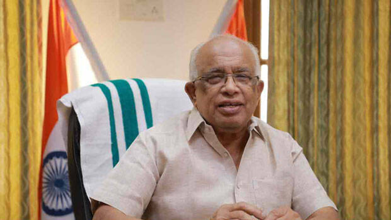 സംസ്ഥാനത്ത് നിലവിൽ വൈദ്യുതി നിയന്ത്രണമോ പവർകട്ടോ ഏർപ്പെടുത്തേണ്ട സാഹചര്യം നിലവിലില്ലെന്ന് വൈദ്യുതി മന്ത്രി കെ. കൃഷ്ണൻകുട്ടി അറിയിച്ചു. 