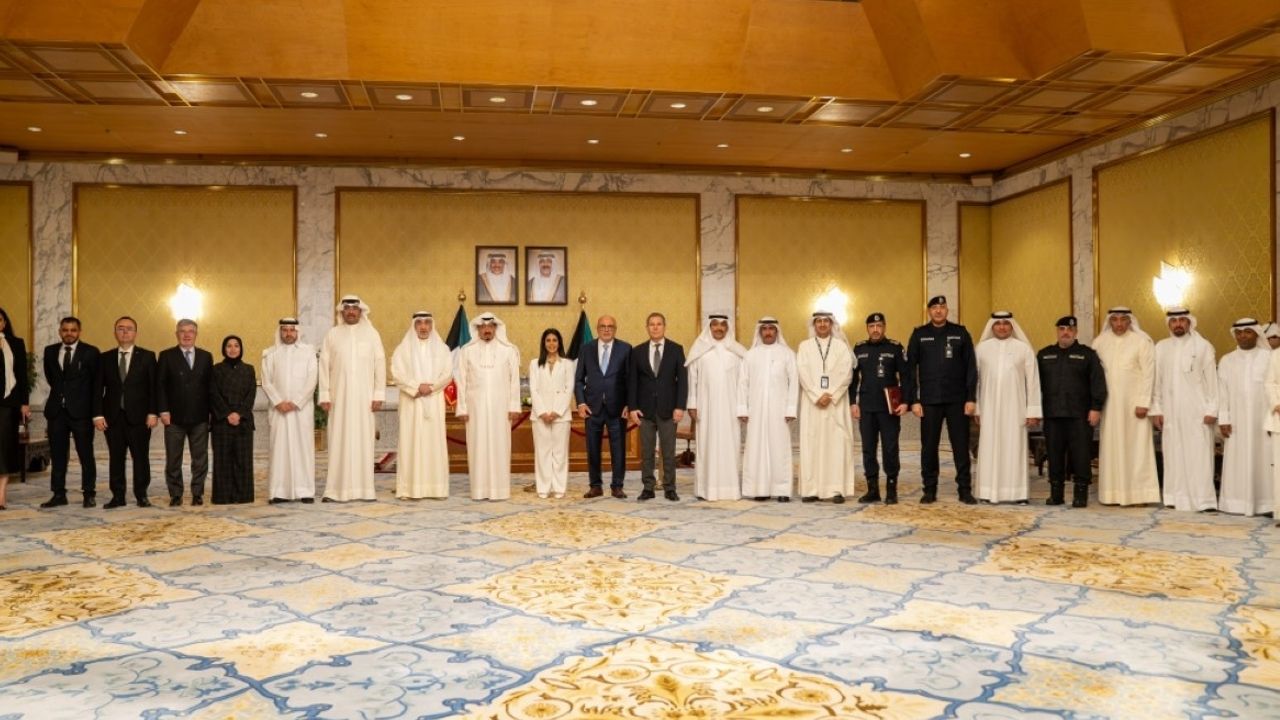 kuwait airport terminal