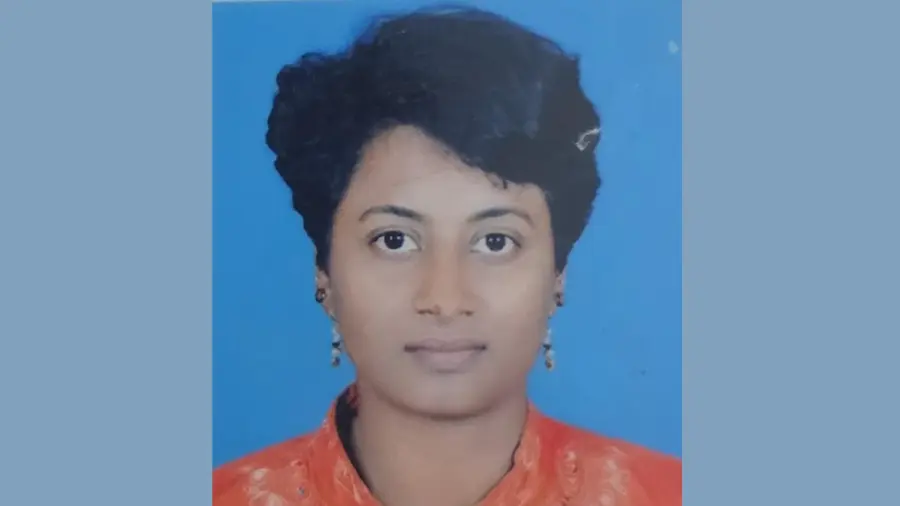 lady found dead in car