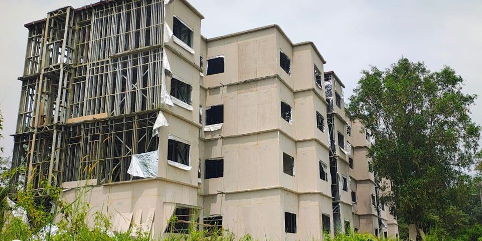 പൂളക്കോട് നിർമാണം പുരോഗമിക്കുന്ന ഫ്ലാറ്റ്‌