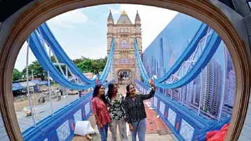 LONDON BRIDGE EXCIBITION