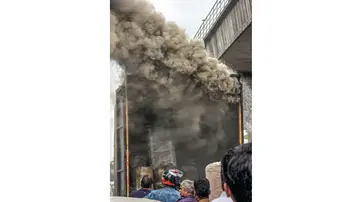 Parcel lorry caught fire.
