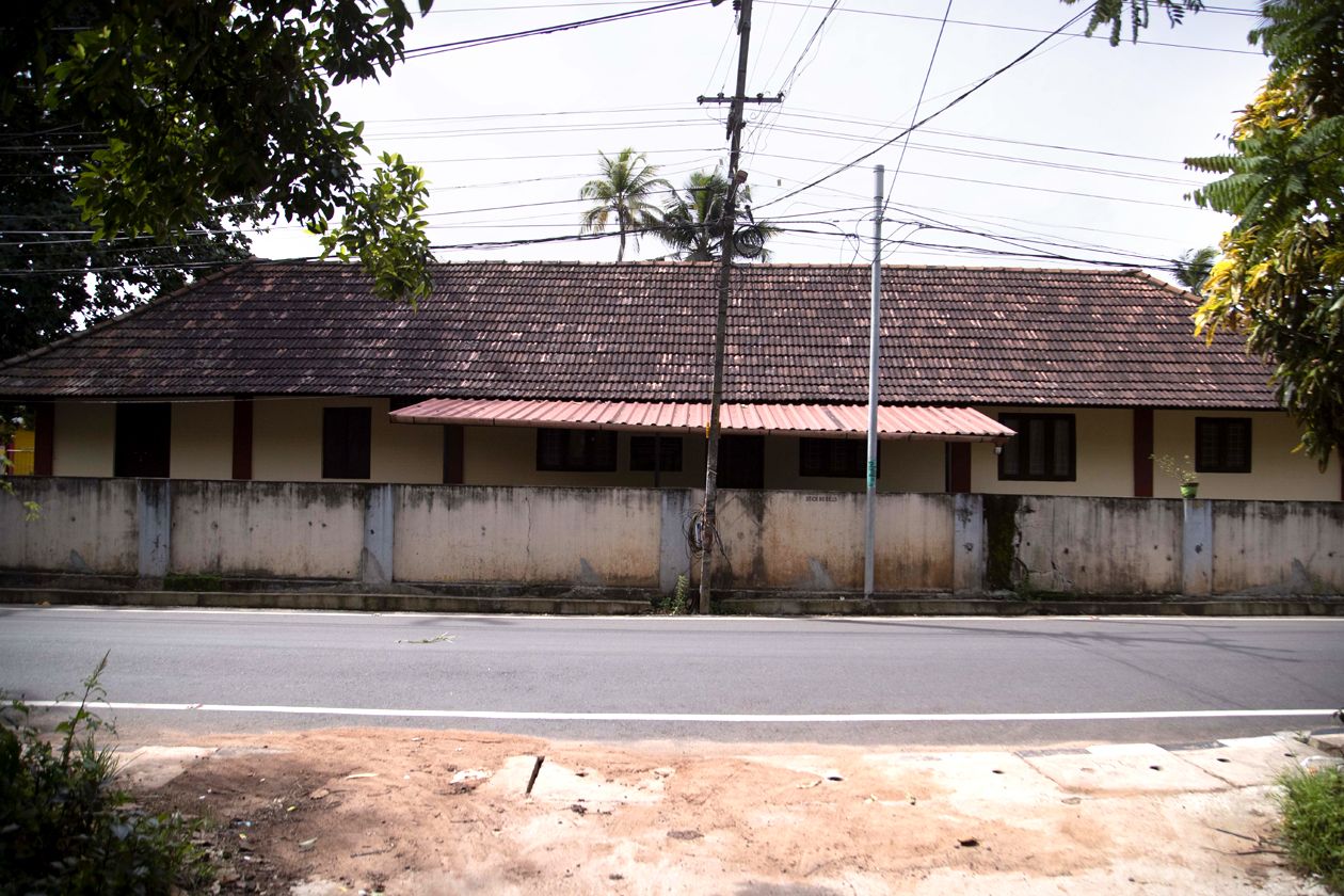 തൊട്ടുകൂടാത്തവർക്കായി അയ്‌മനത്തുണ്ടായിരുന്ന സ്‌കൂൾ       ഫോട്ടോ: ഡി മനോജ്‌ വൈക്കം