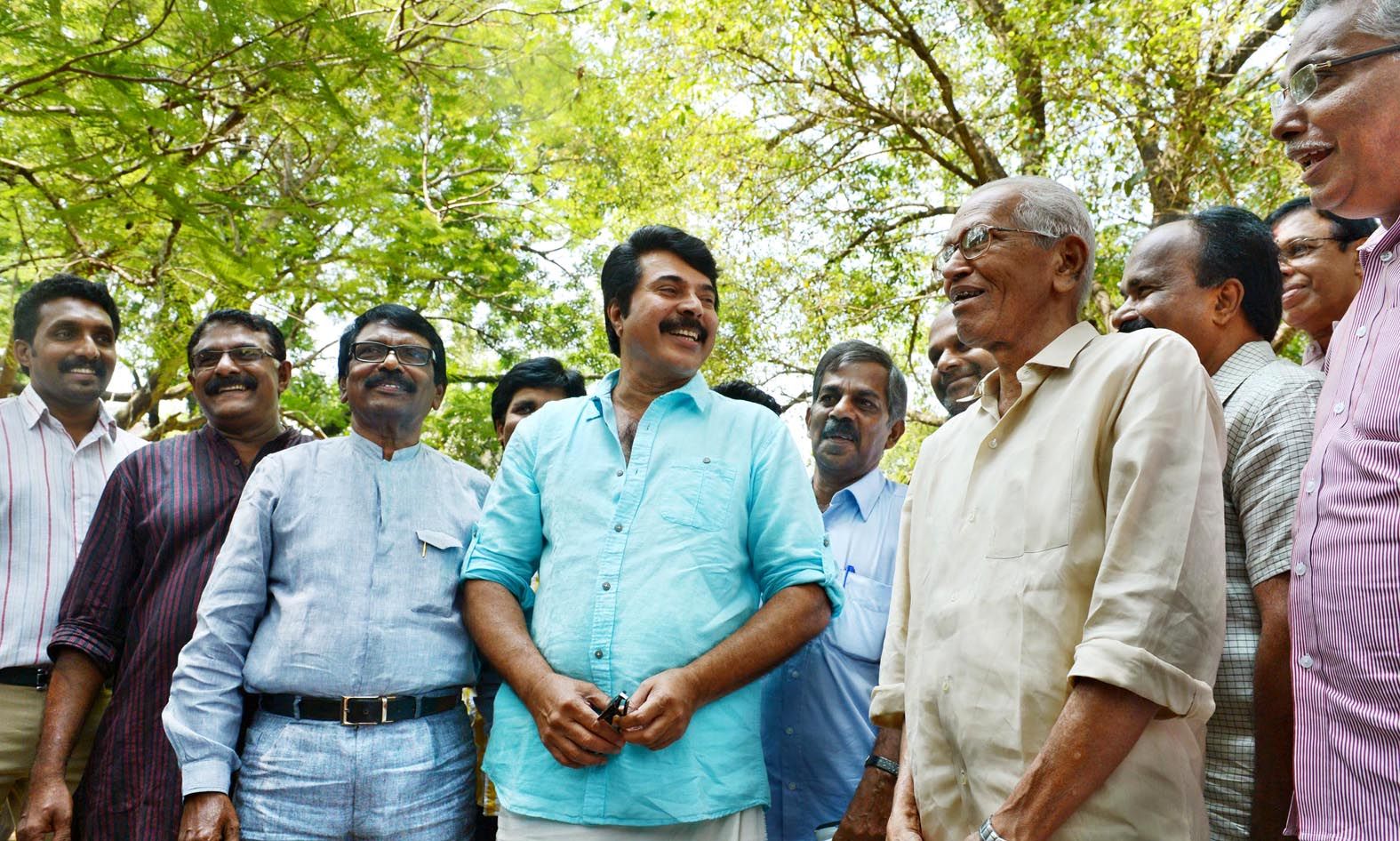 സാനുമാഷ്‌, മമ്മൂട്ടി, കെ ആർ വിശ്വംഭരൻ തുടങ്ങിയവർ  മഹാരാജാസ്‌ കോളേജിൽ