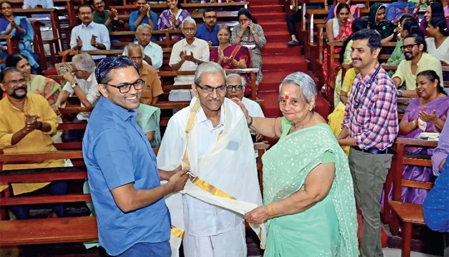 Maharajas College
