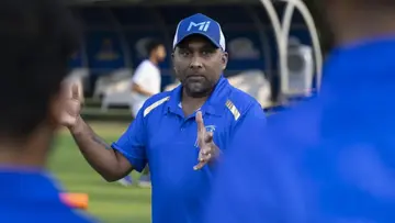 mahela jayawardane.