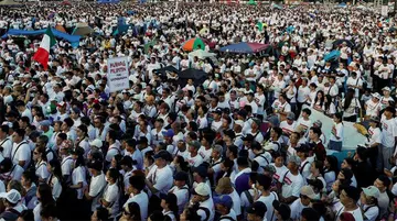 rally in philippines against corruption