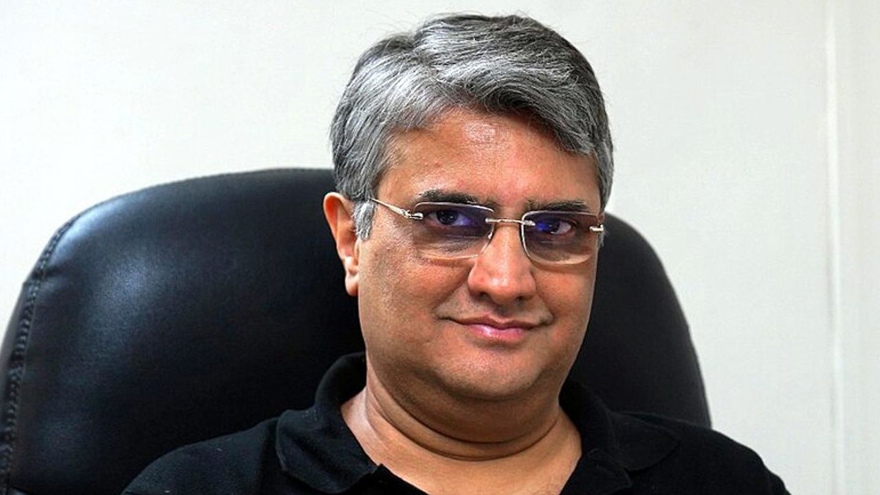 manish gupta director