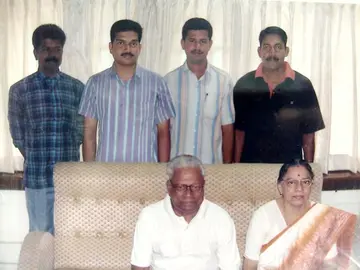 Look, those are the marks from the boots. I didn't feel any pain at that time.