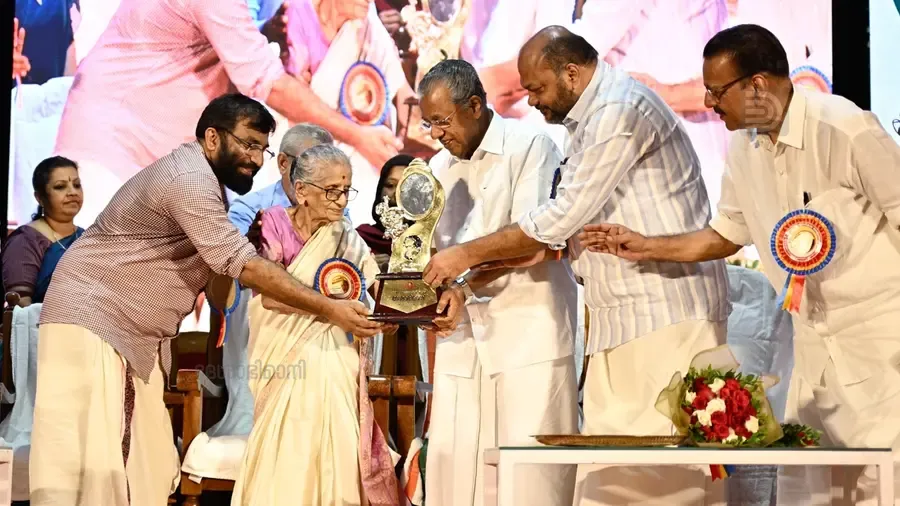 m leelavathy deshabhimani award