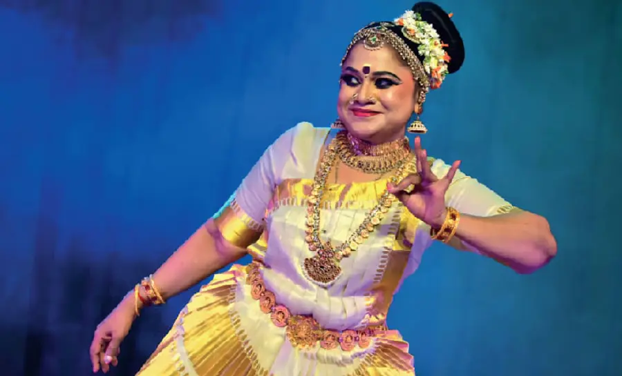 mohiniyattam