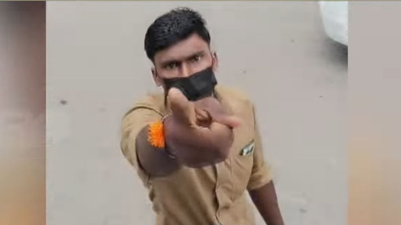 moonlight bus driver ananthu