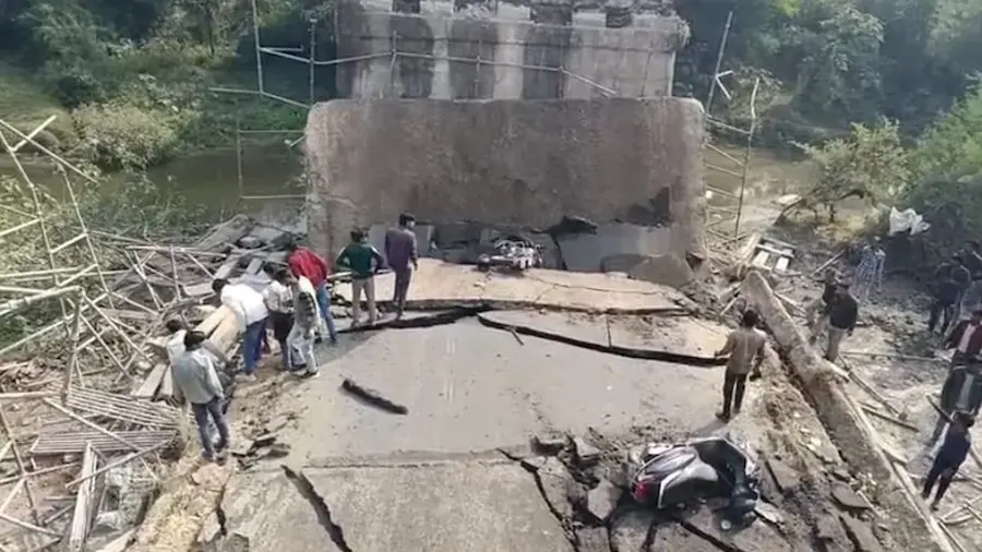 mp bridge collapsed