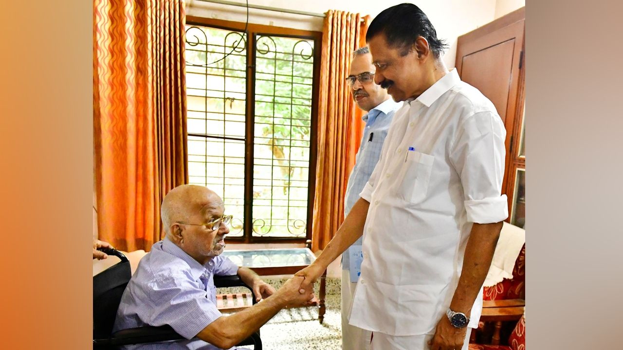 mp parameshwaran m v govindan