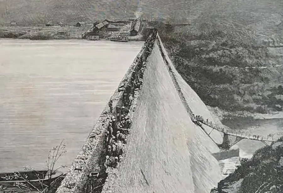 ചരിത്രത്തിന്റെ ഒഴുക്കിനെയും തലമുറകളുടെ ജീവിതത്തെയും മാറ്റിമറിച്ച മുല്ലപ്പെരിയാർ അണക്കെട്ടിന്റെ നിർമാണം ആരംഭിച്ചതിന്‌ 138 വർഷം.