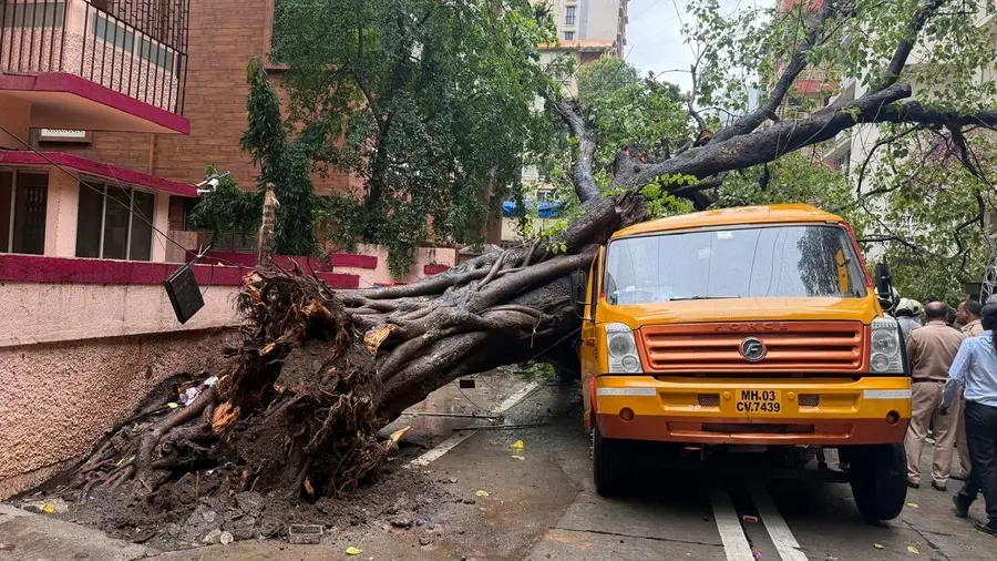 mumbai_school bus_accident