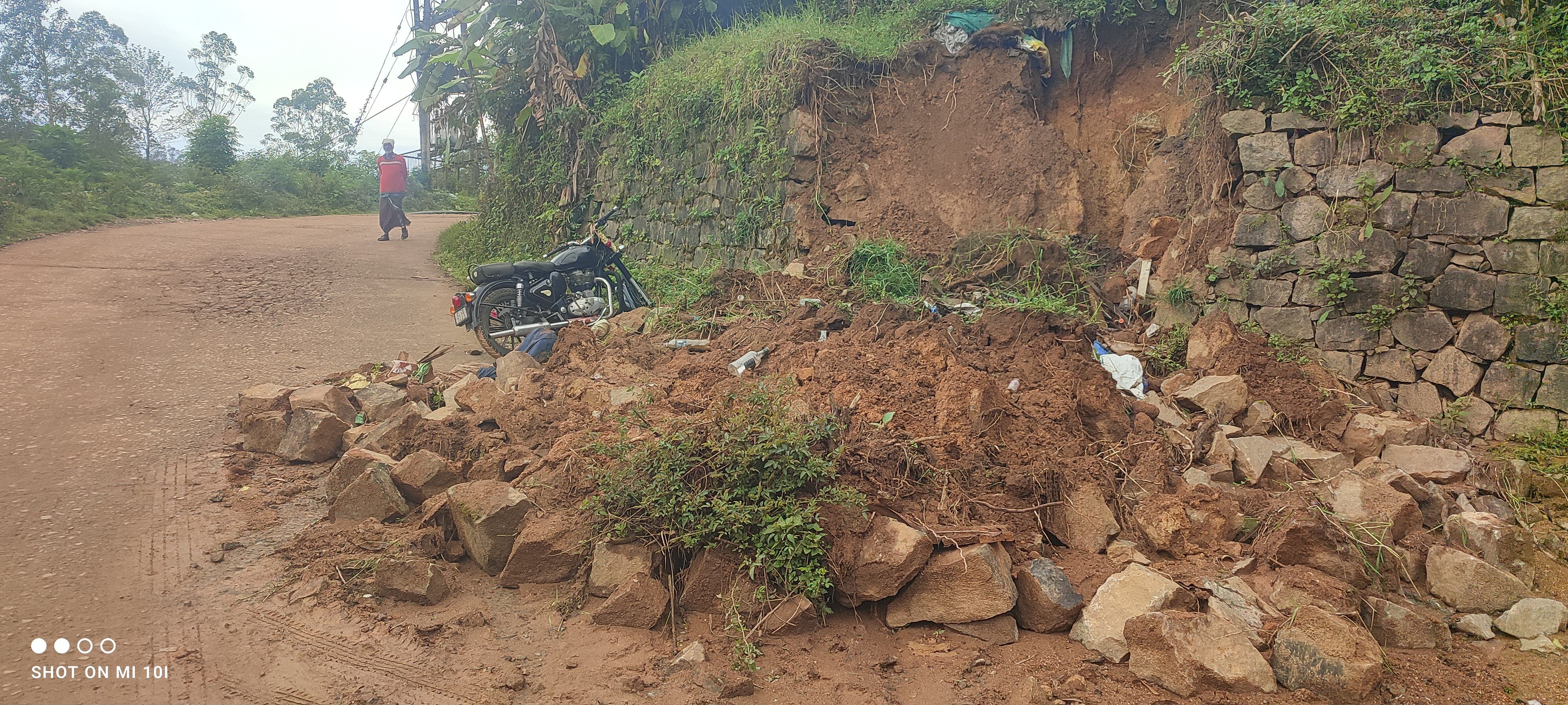 മൂന്നാറിലുണ്ടായ മണ്ണിടിച്ചിൽ