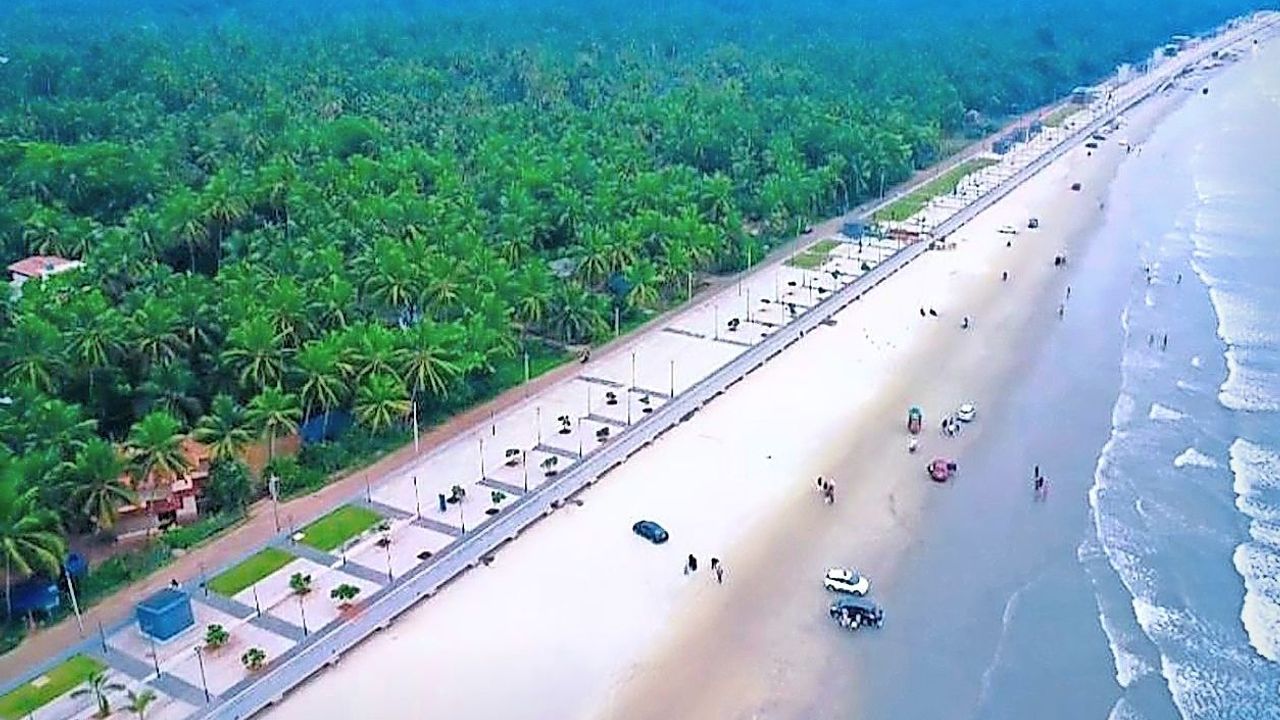 muzhappilangad beach